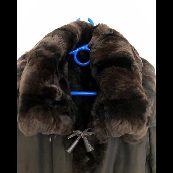 Short jacket real fur lining. - Picture 3 of 6